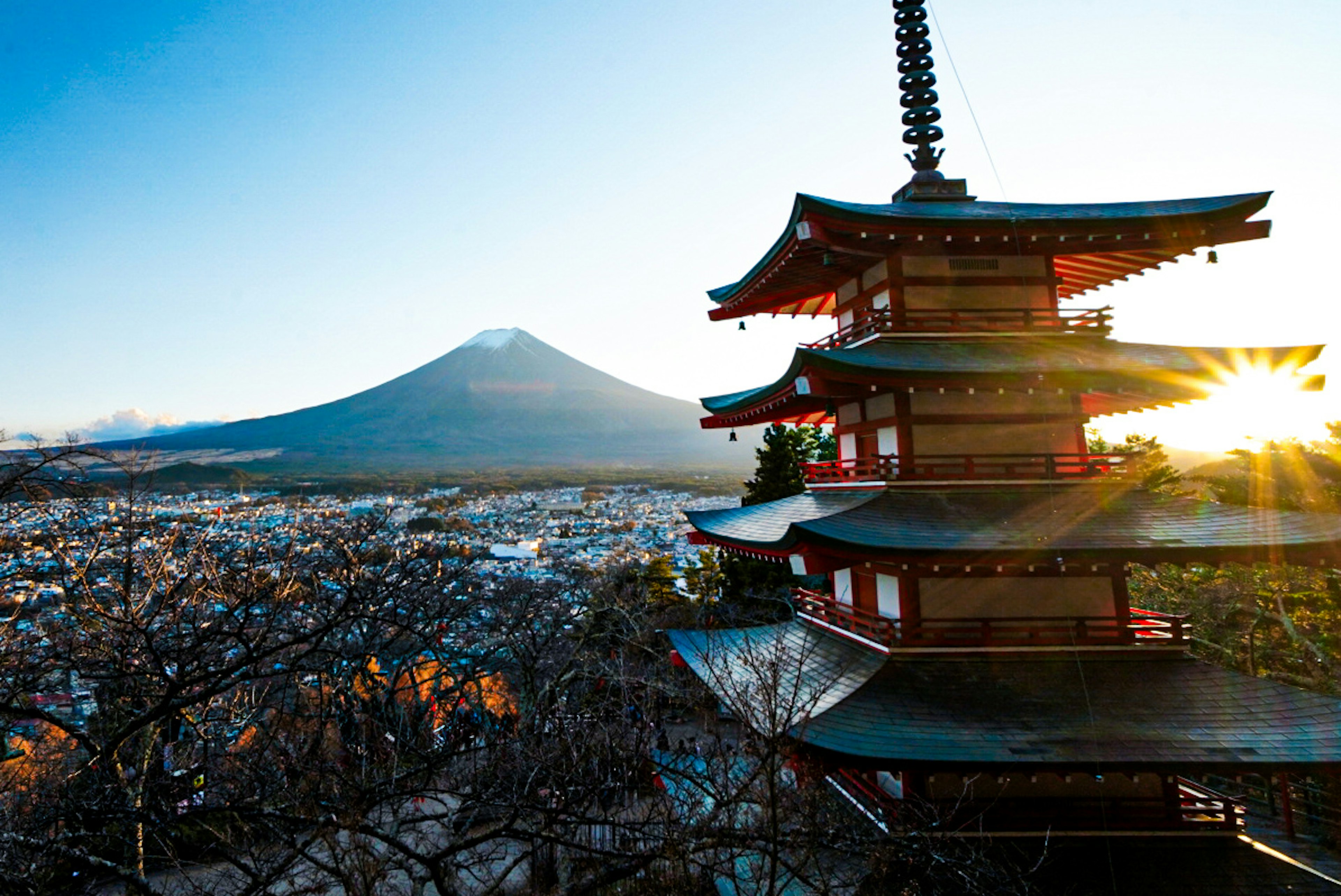 Pemandangan indah dengan Gunung Fuji dan pagoda