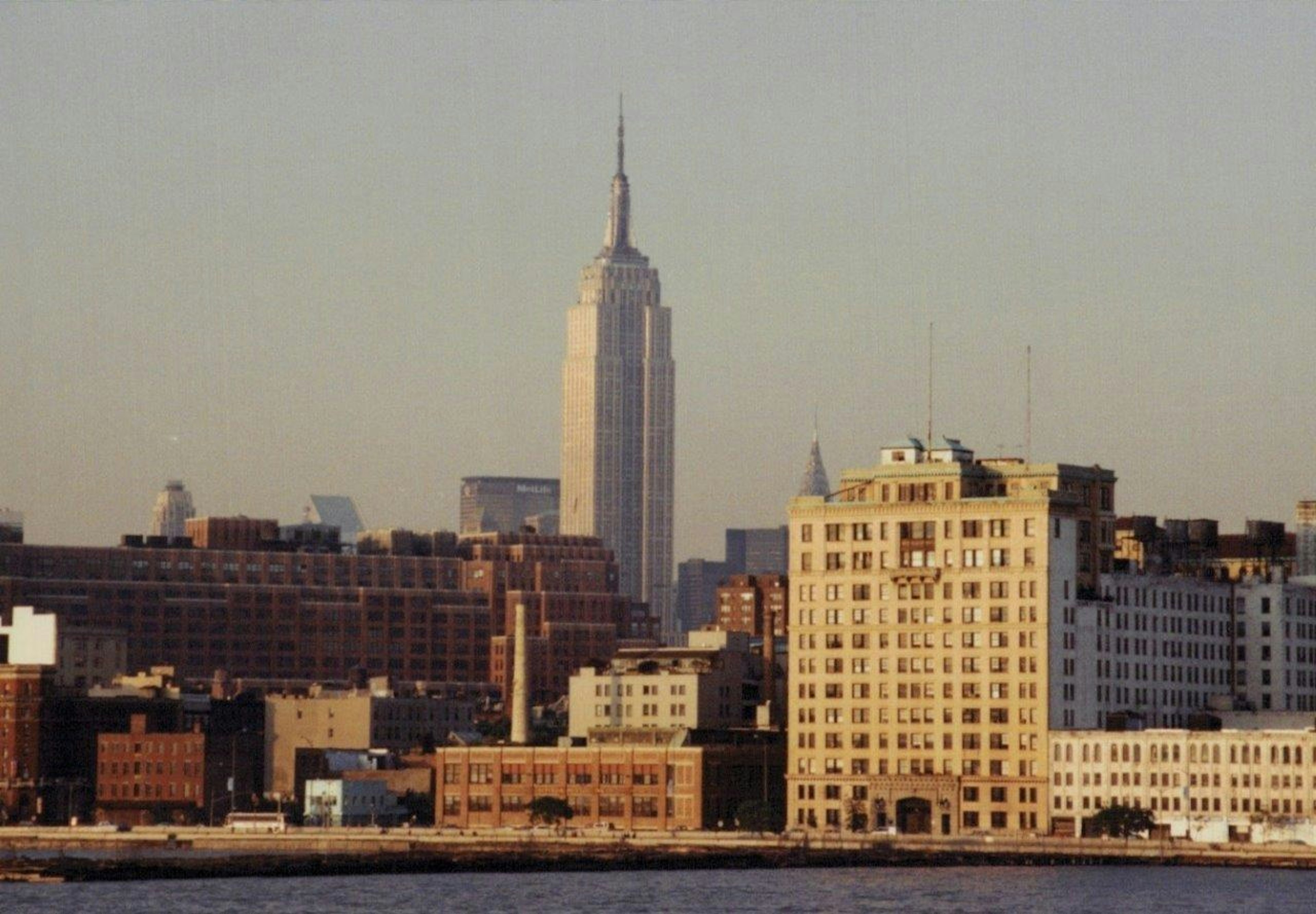 Stadtansicht mit dem Empire State Building im Hintergrund