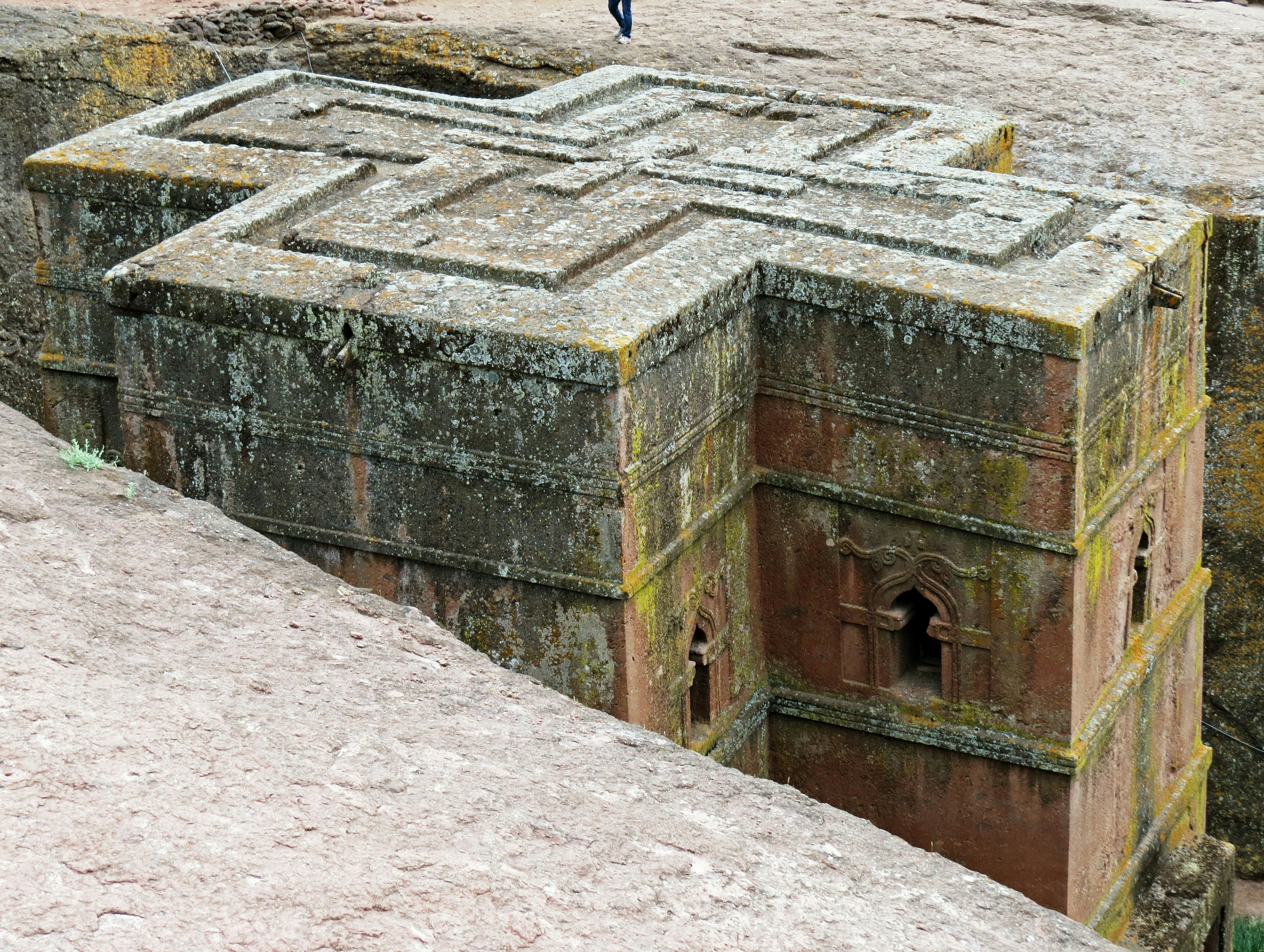 Détail de l'église taillée dans la roche Bete Giyorgis à Lalibela en Éthiopie