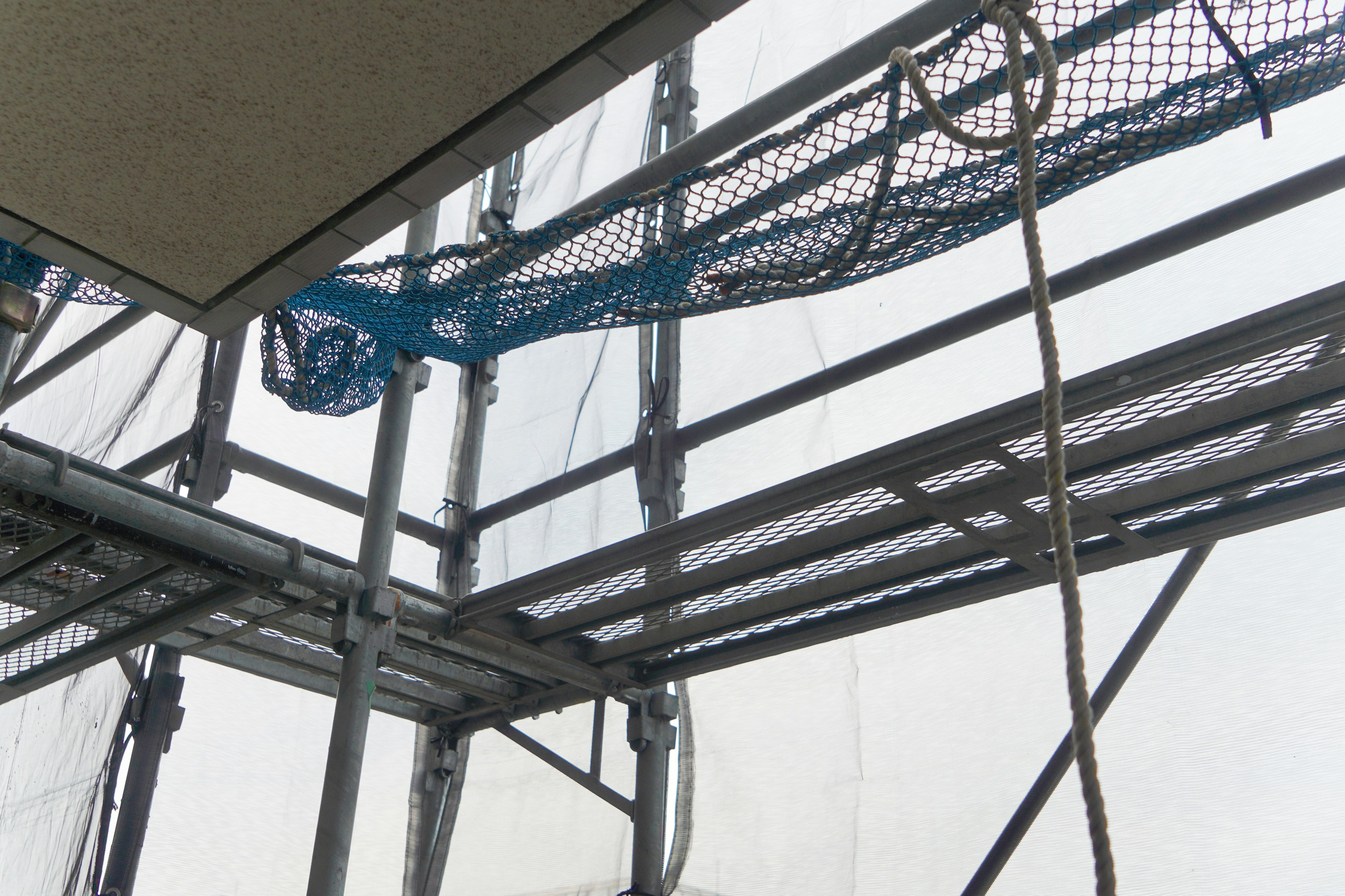 Construction site scaffolding and safety net details