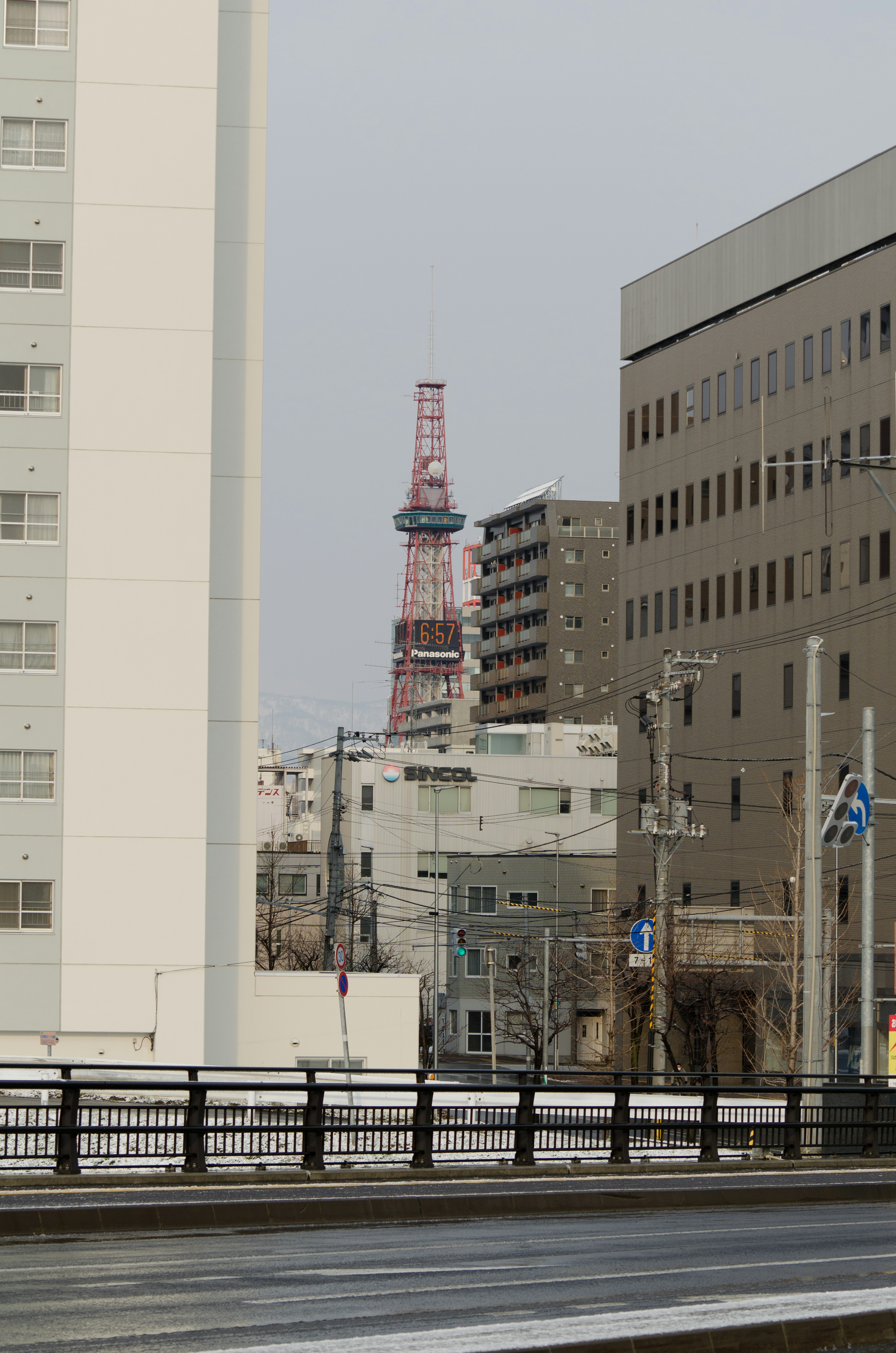 Städtische Landschaft mit dem Tokyo Tower