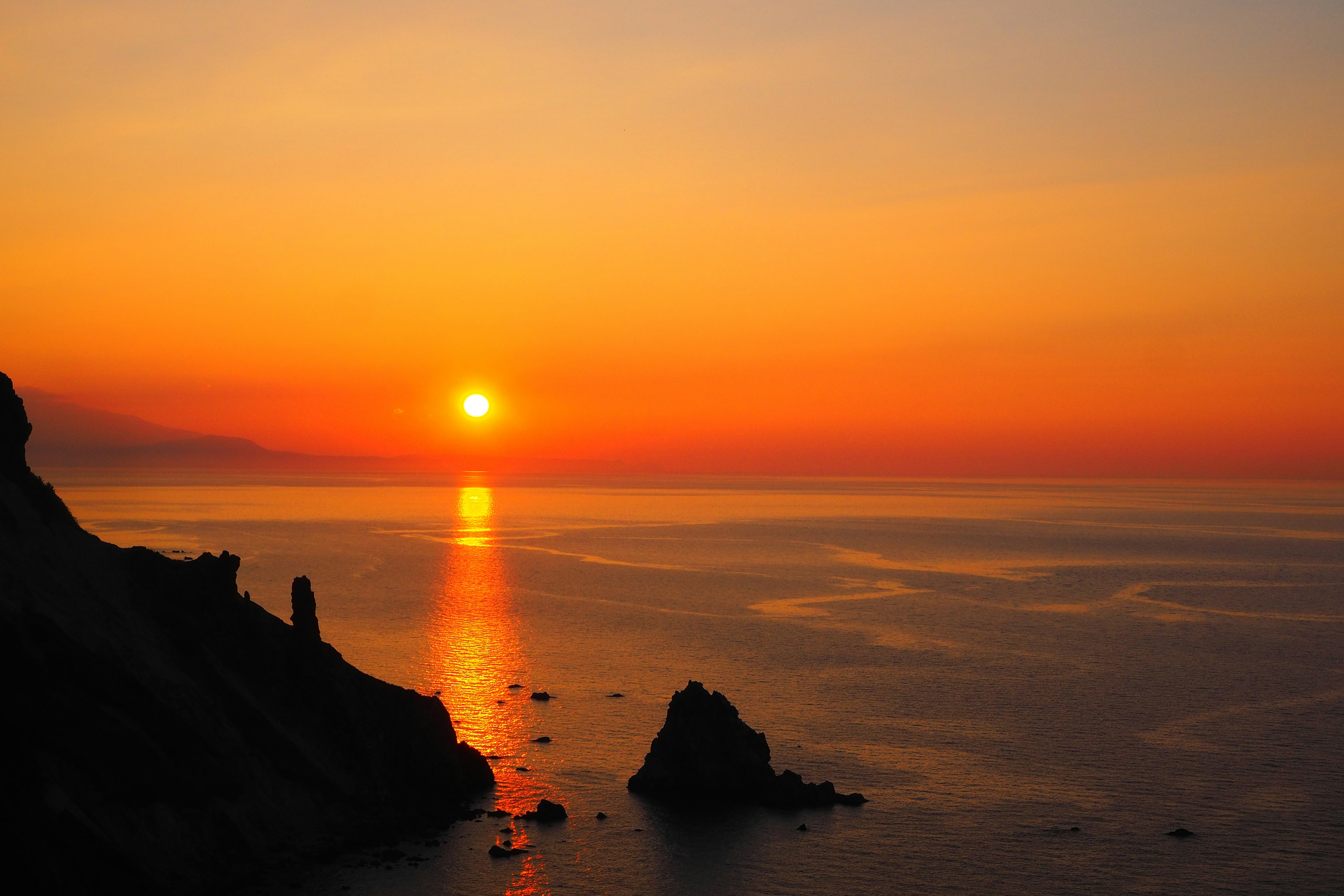 Beautiful landscape of sunset over the ocean