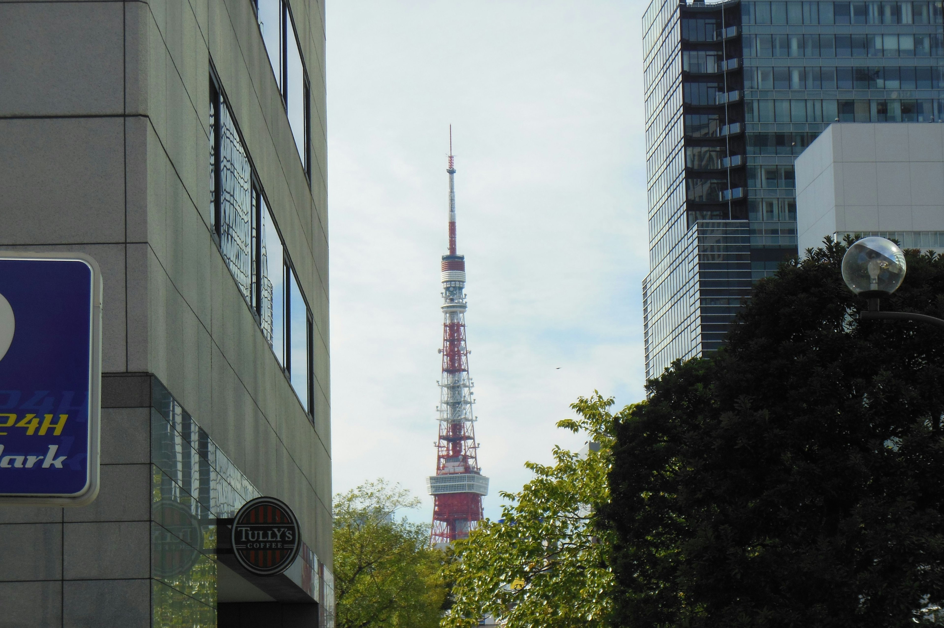 Pemandangan kota dengan Menara Tokyo