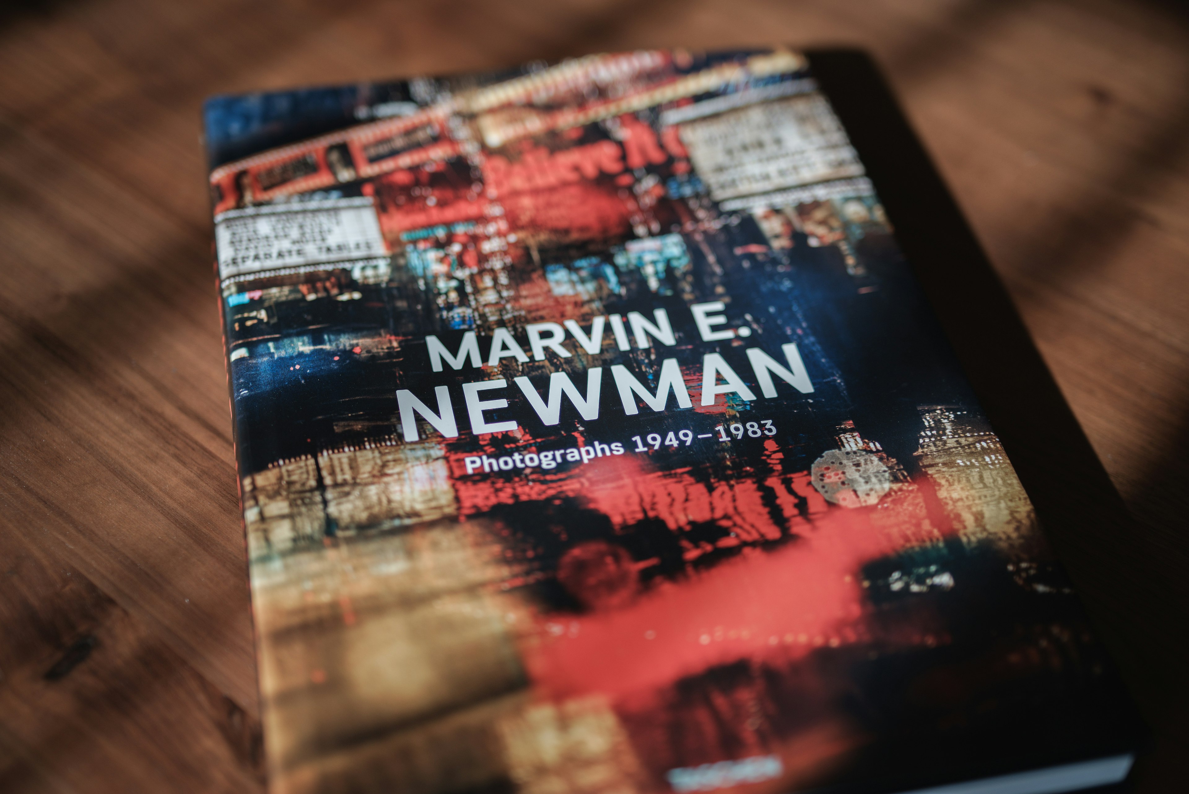 ปกหนังสือ Marvin E. Newman ภาพถ่าย 1964-2018