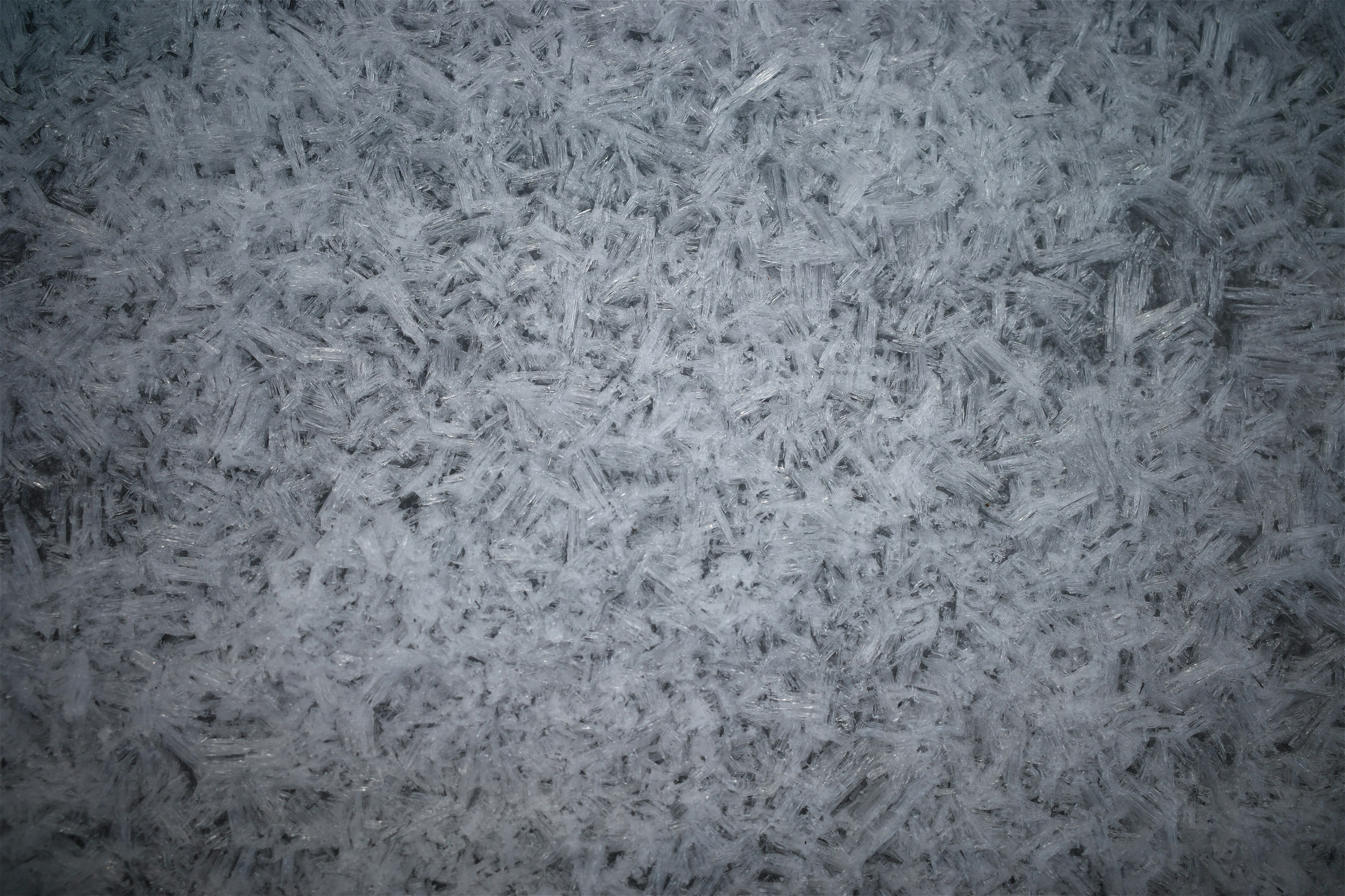 Dense texture of cold ice crystals