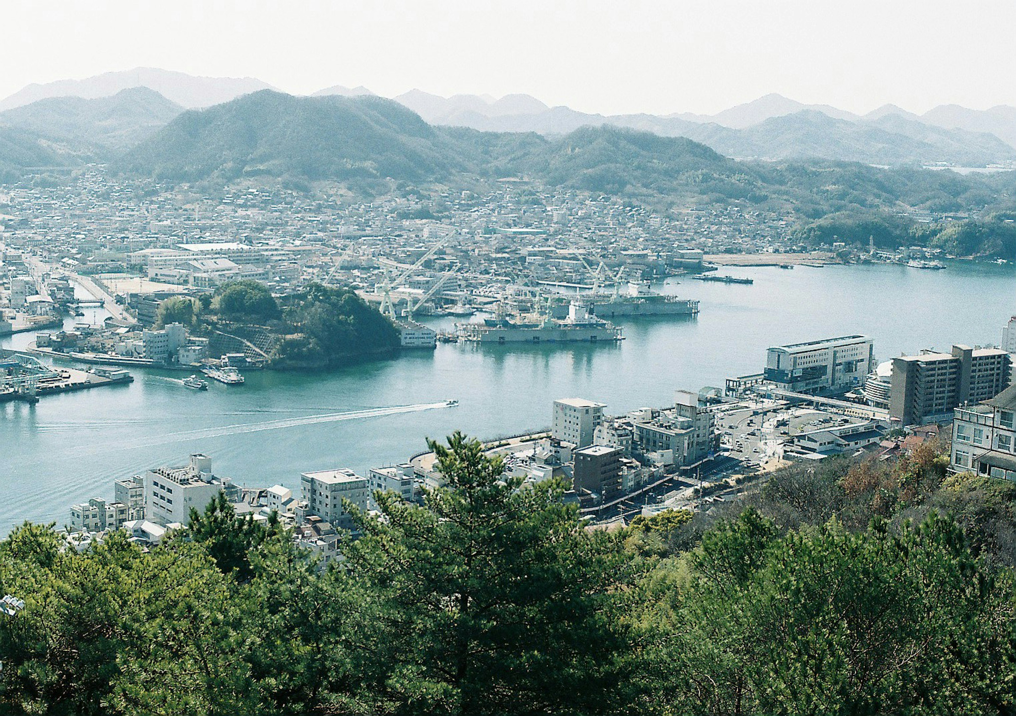 長崎の美しい景色と海の眺め