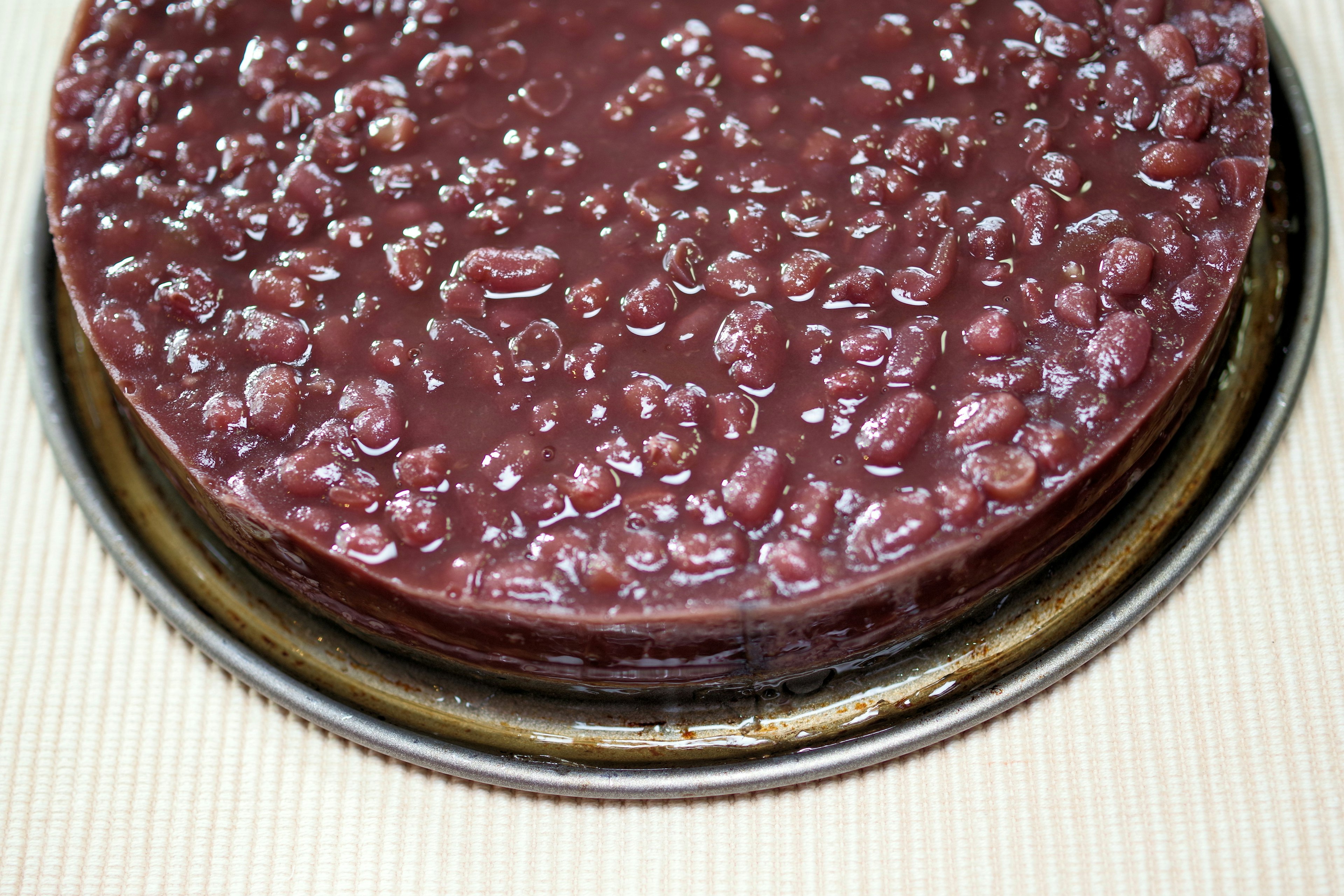 Superficie de un postre hecho con frijoles rojos