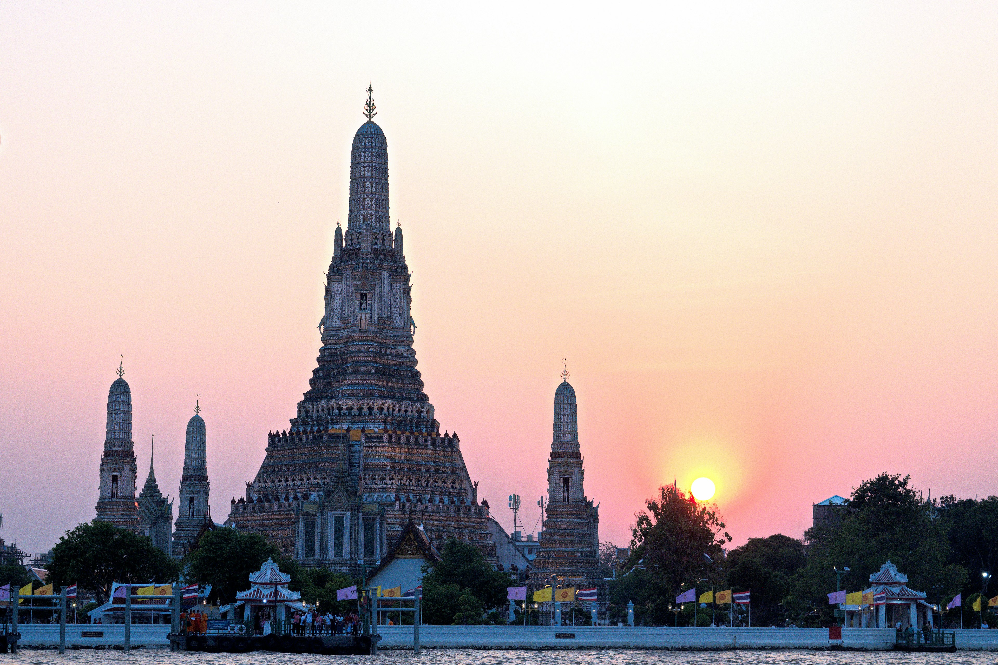 Beautiful silhouette of Wat Arun against the sunset