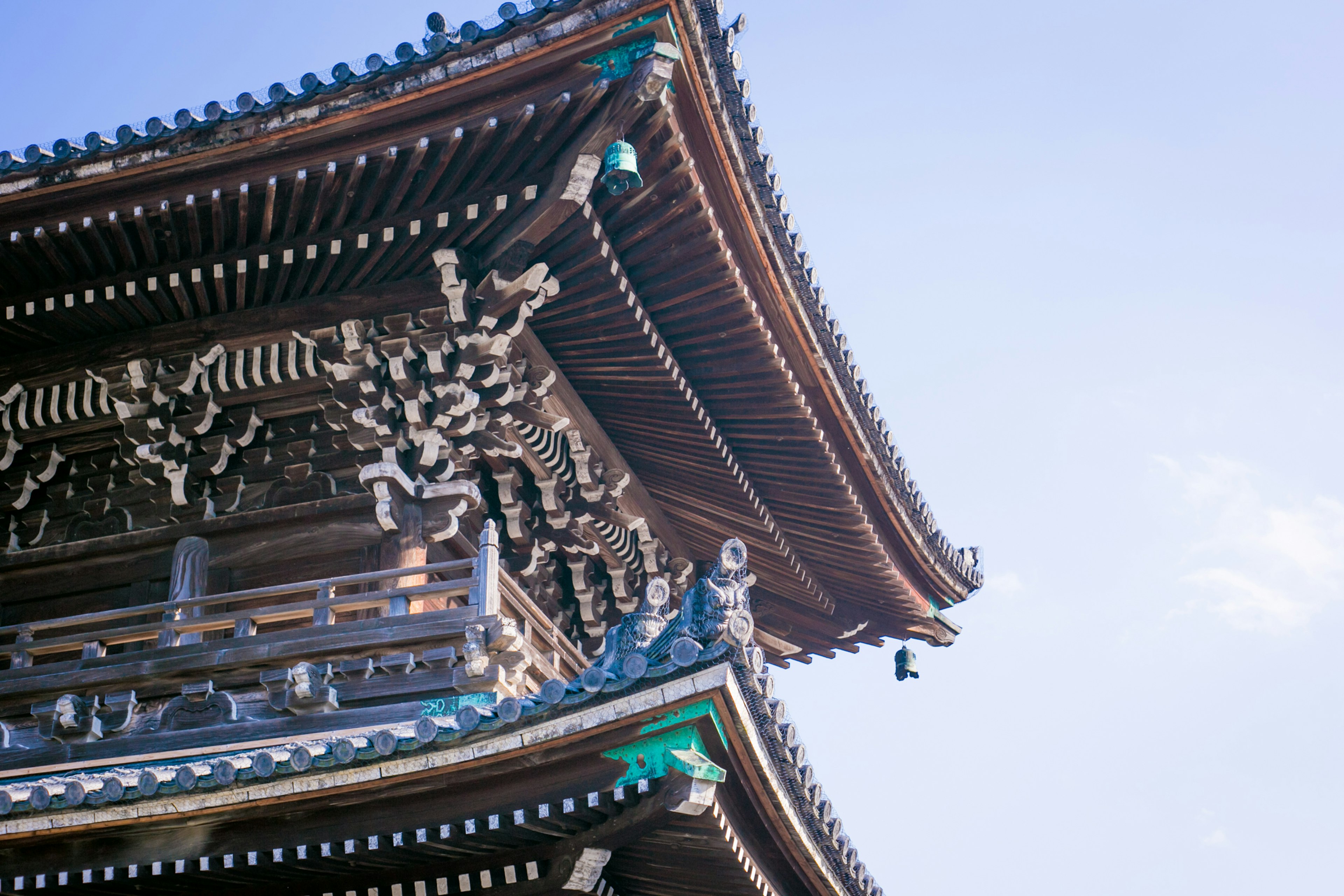 Detalles del techo de arquitectura japonesa tradicional