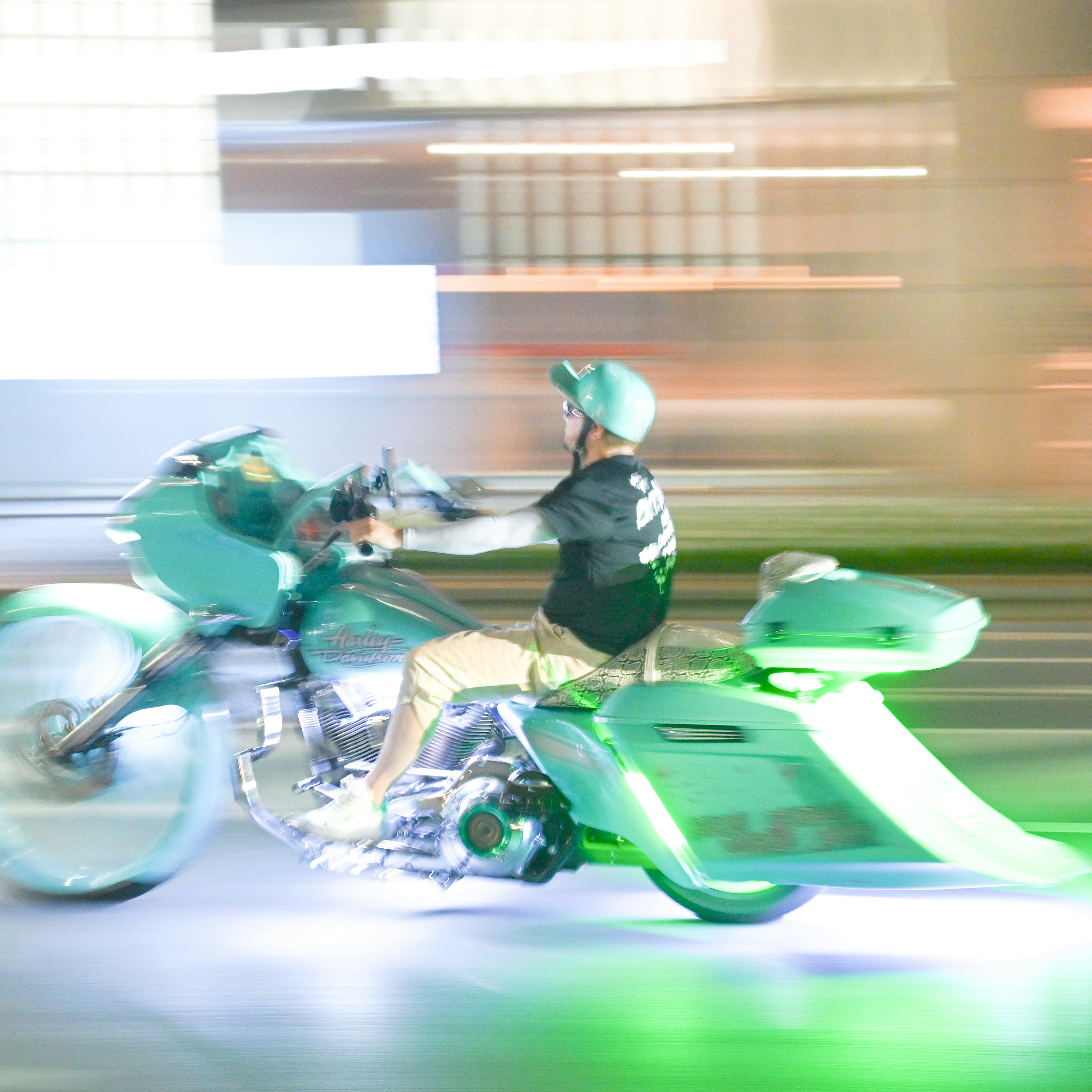 photo-Yes5D9FmgZuLEL7MLncj-image
