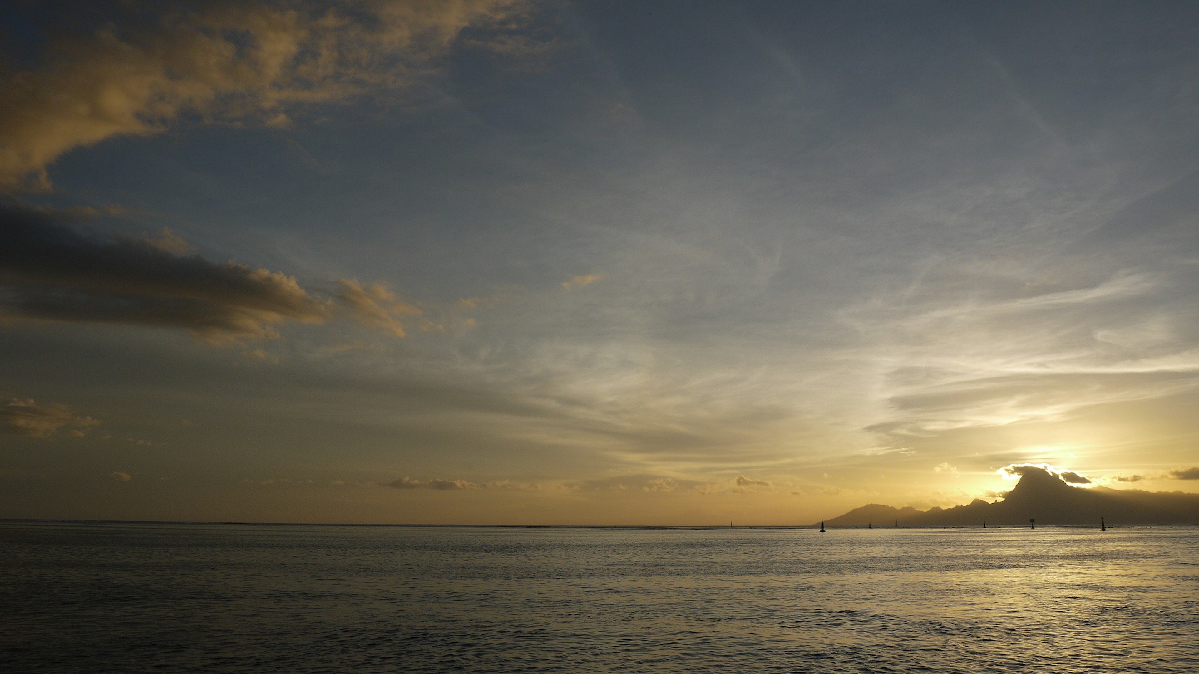 Beautiful landscape of the ocean and sunset