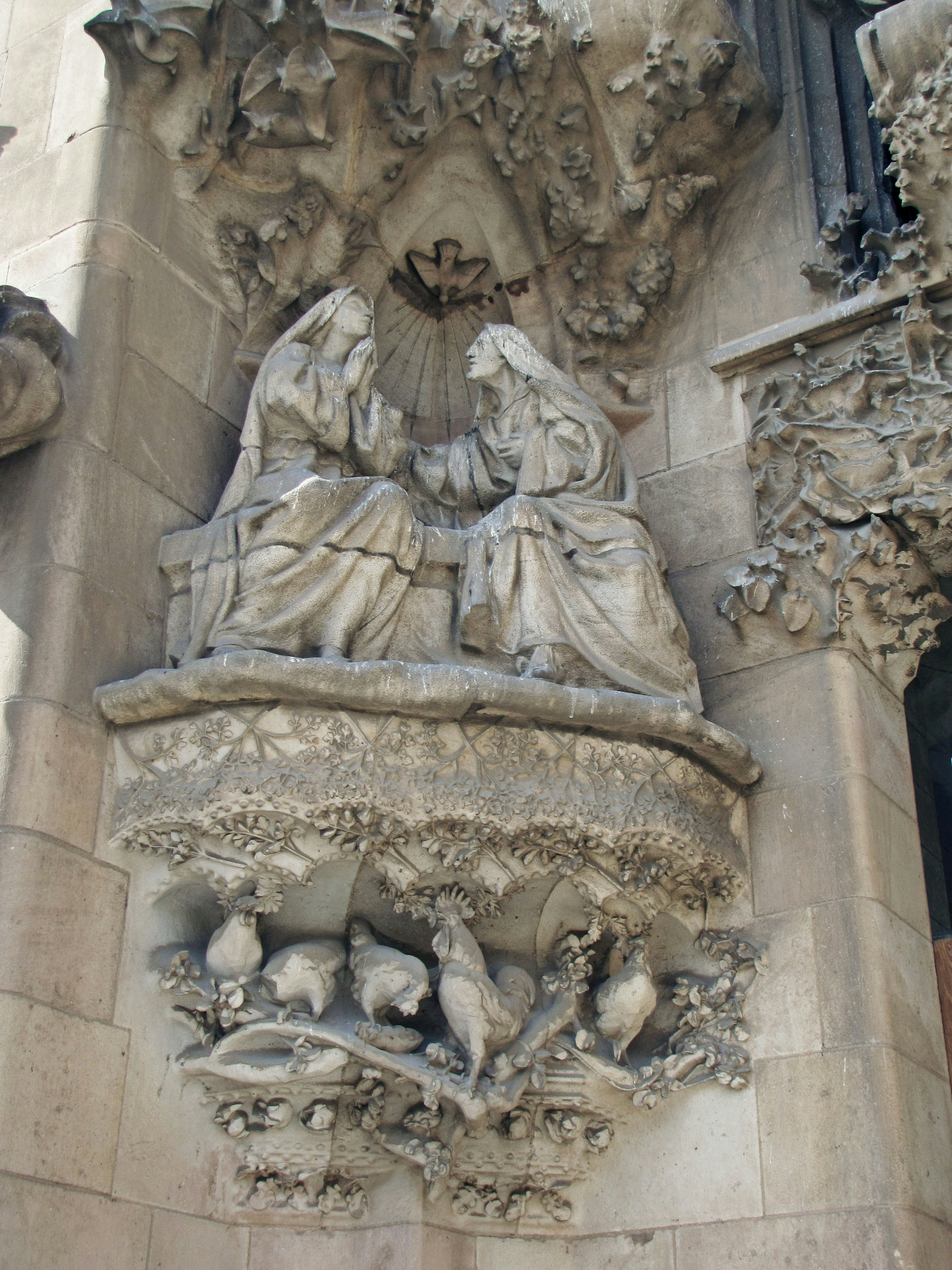 Dekorative Skulptur mit zwei sitzenden Figuren