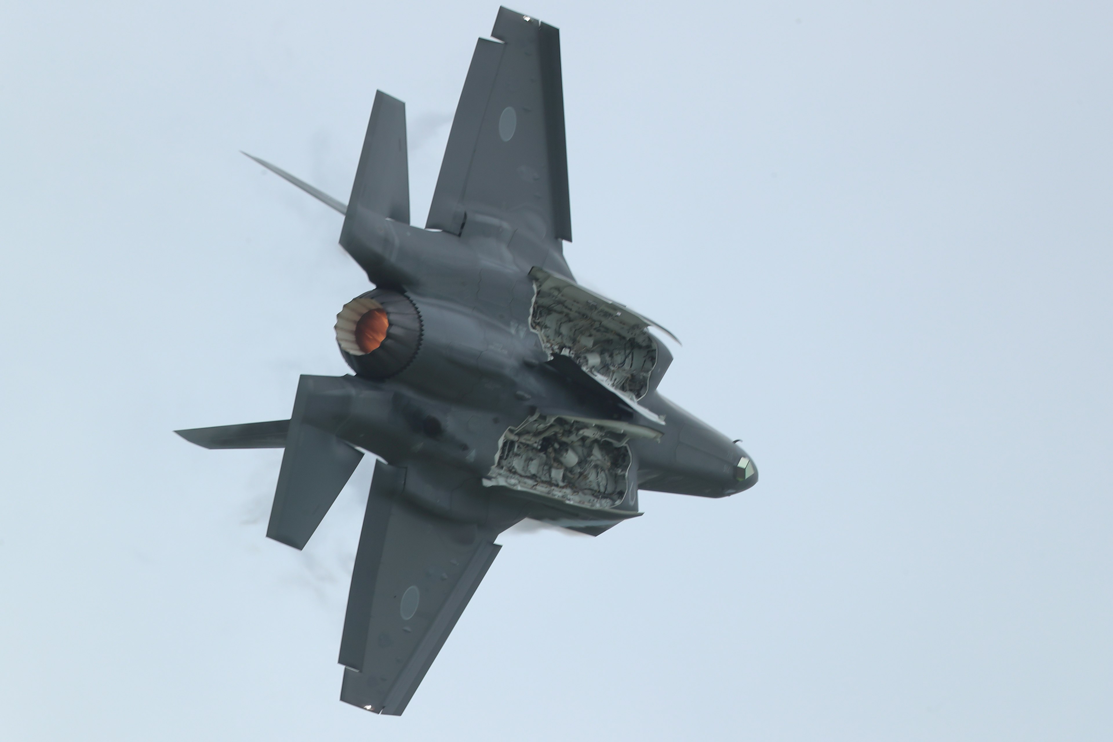 Avion de chasse F-35 volant dans le ciel