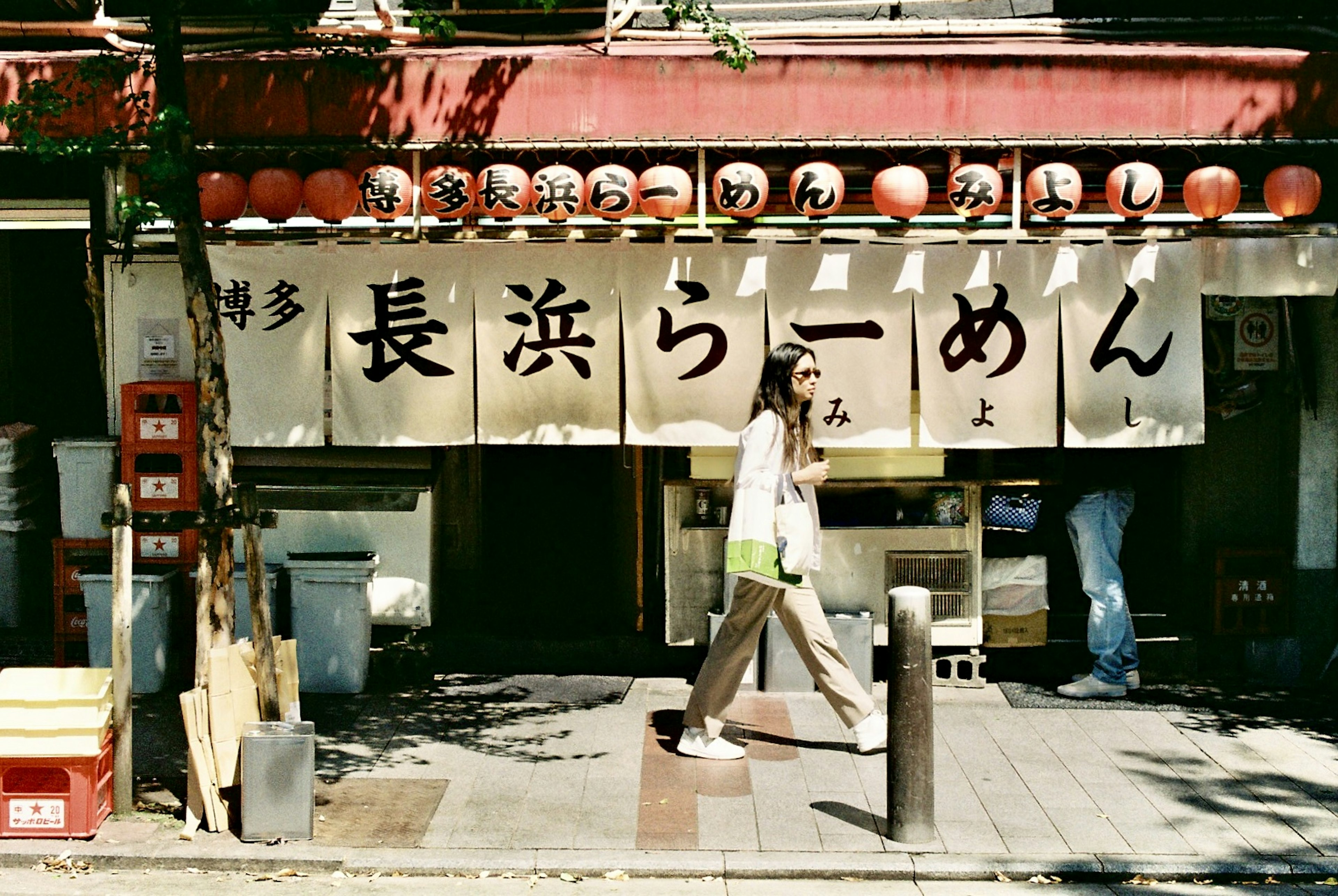 A Nagahama Ramen shop with red lanterns hanging outside