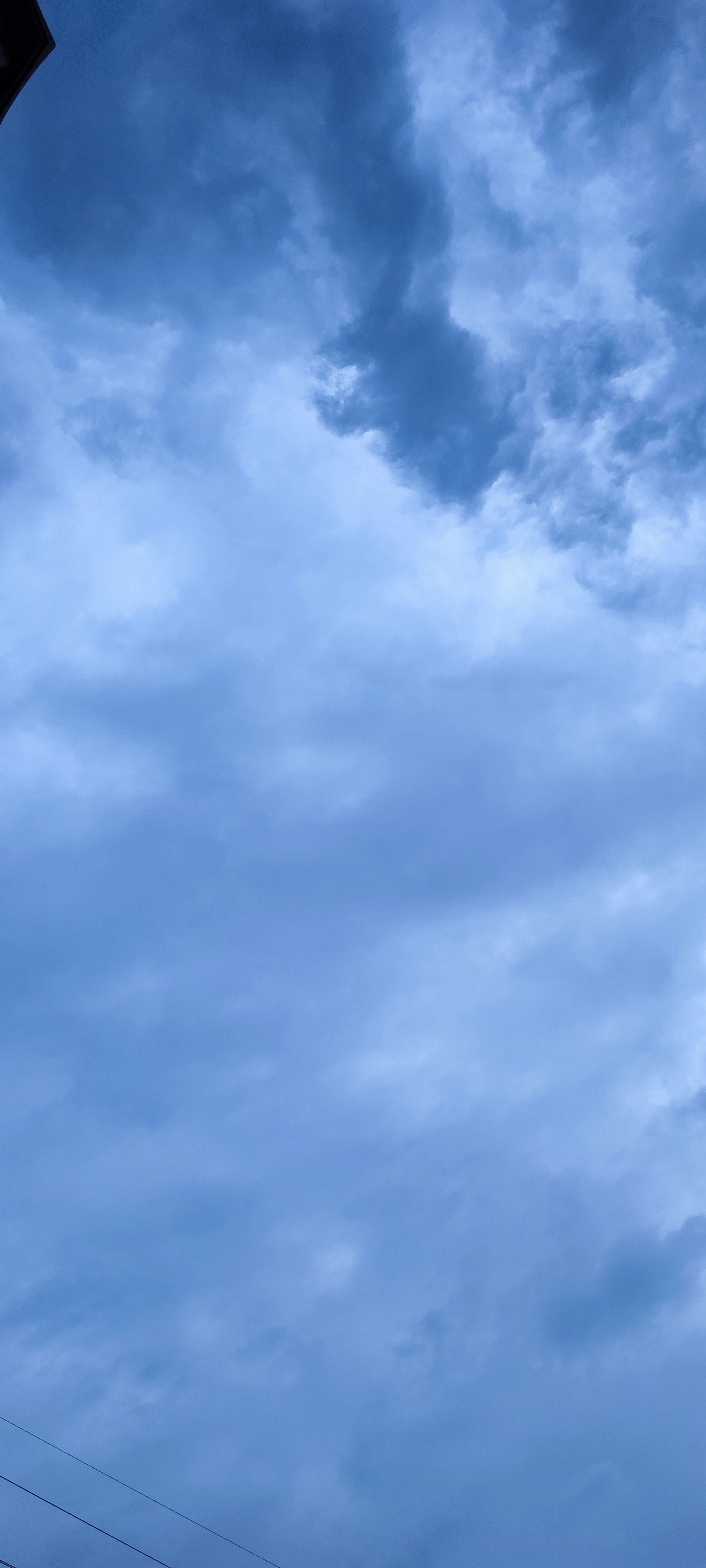 青い空と雲の景色