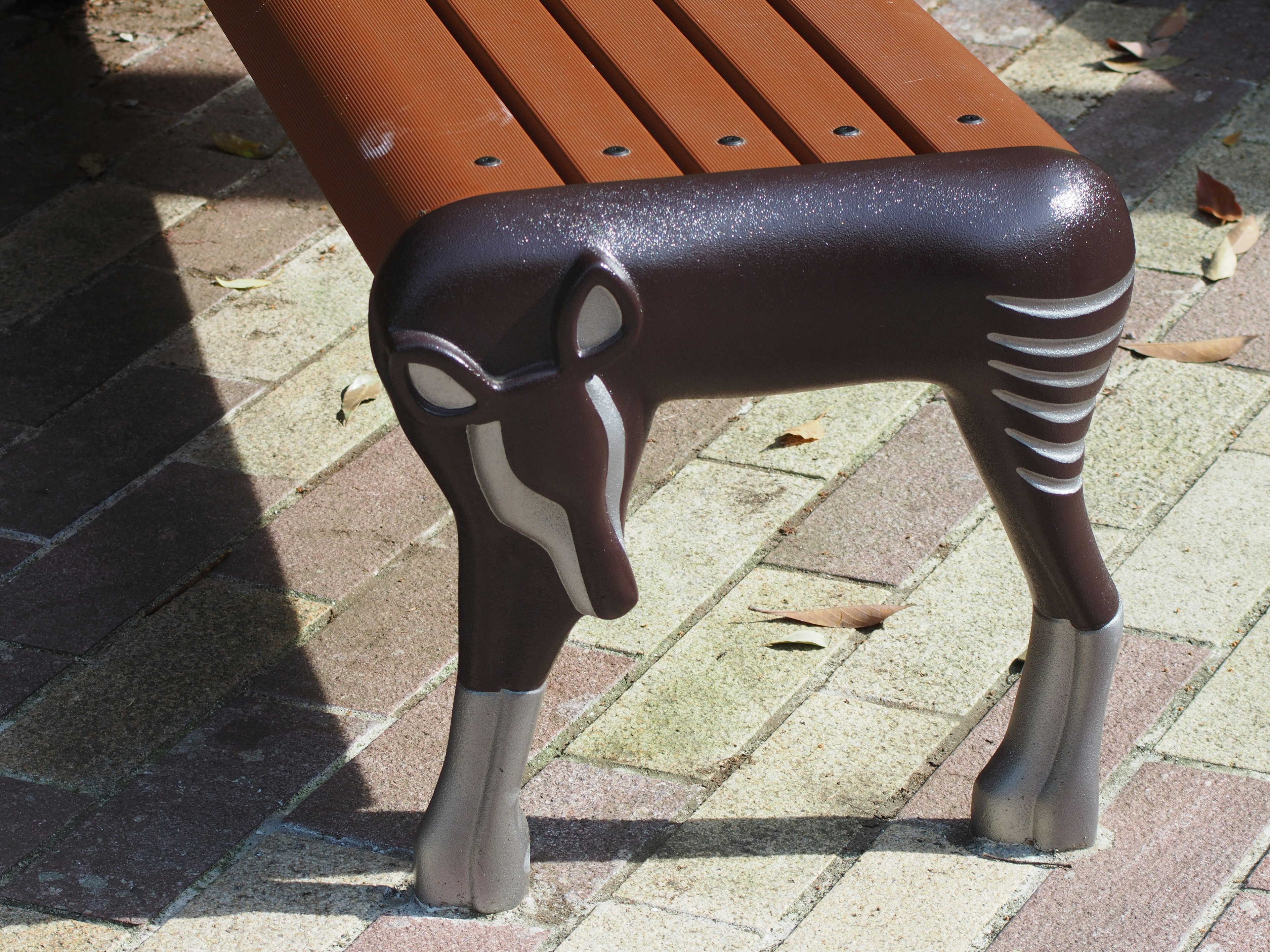 Pied de banc unique conçu en forme d'animal