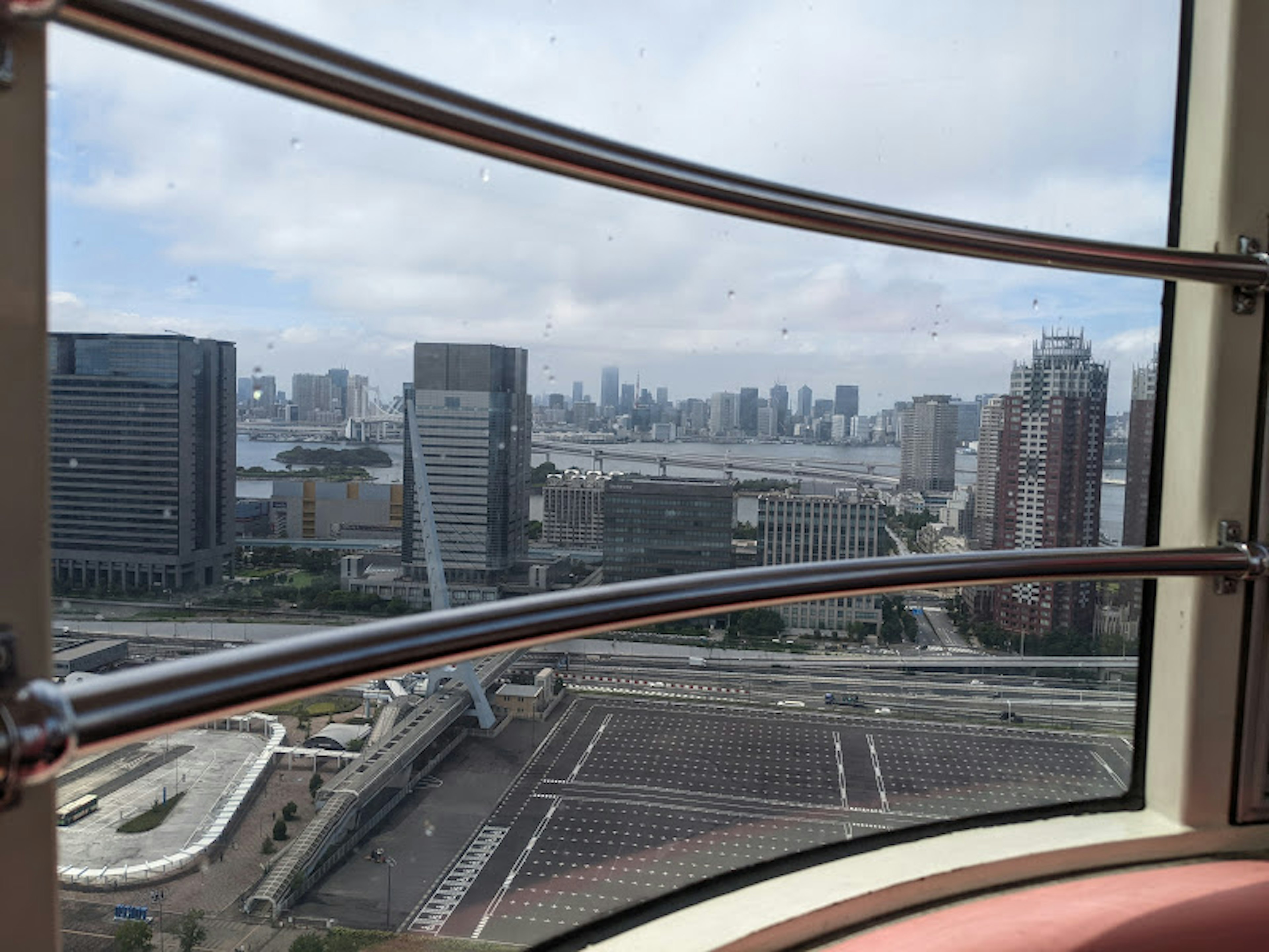 Cityscape featuring skyscrapers and a river