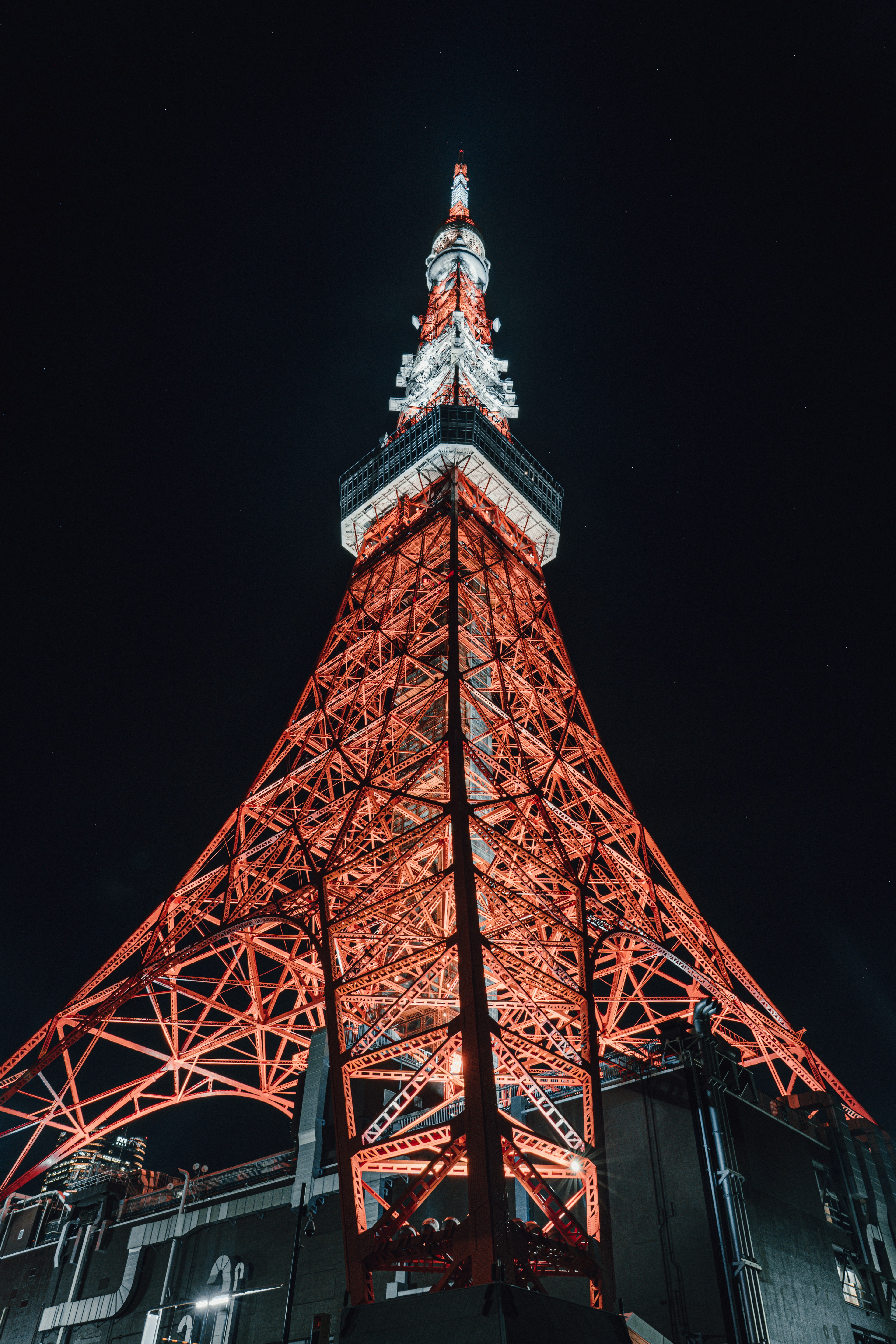 東京タワーの夜景 赤い鉄骨構造