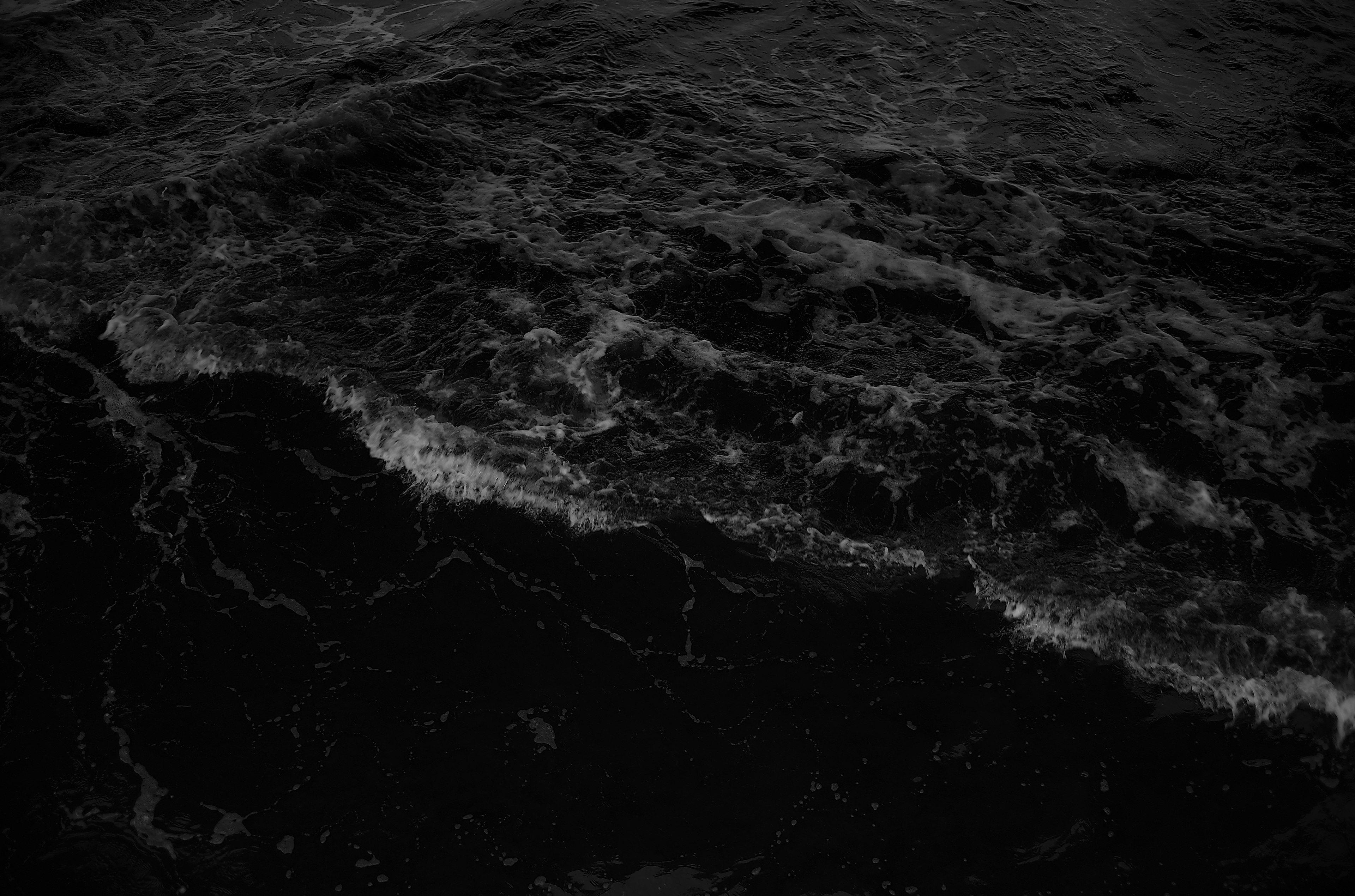 Dark ocean waves with movement and texture