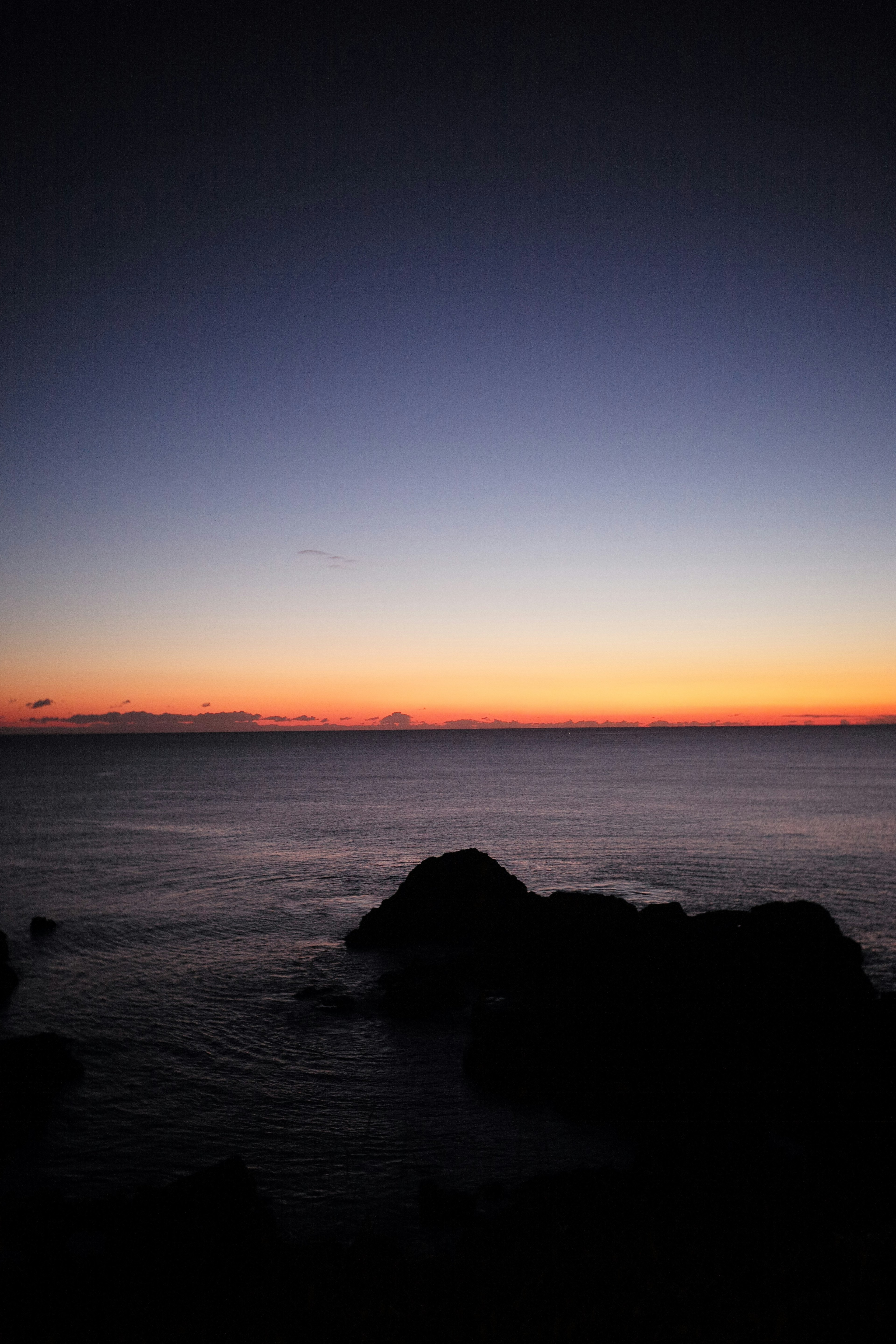 Ocean horizon with a beautiful sunset sky