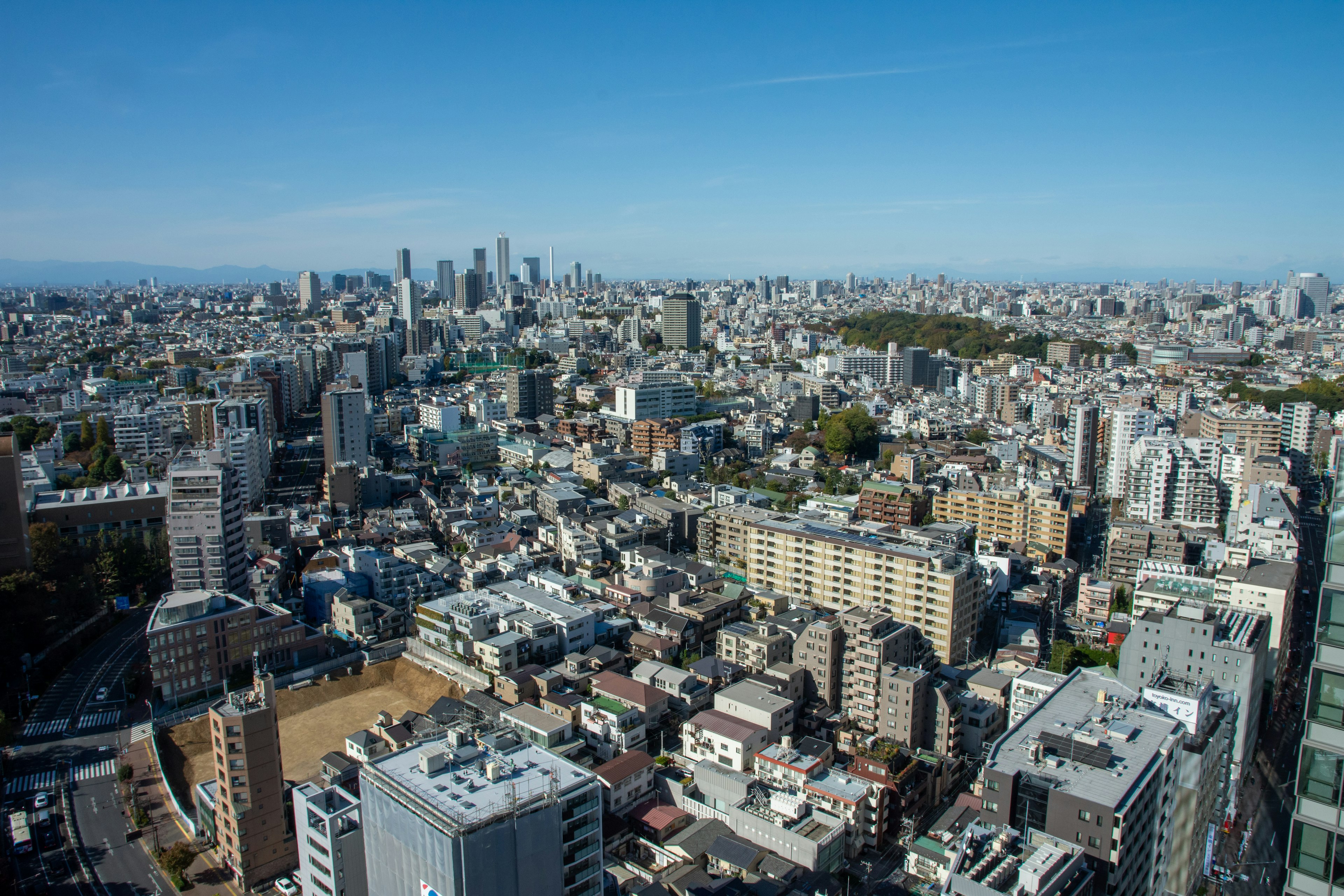 Vista aerea del paesaggio urbano di Tokyo con grattacieli e aree residenziali