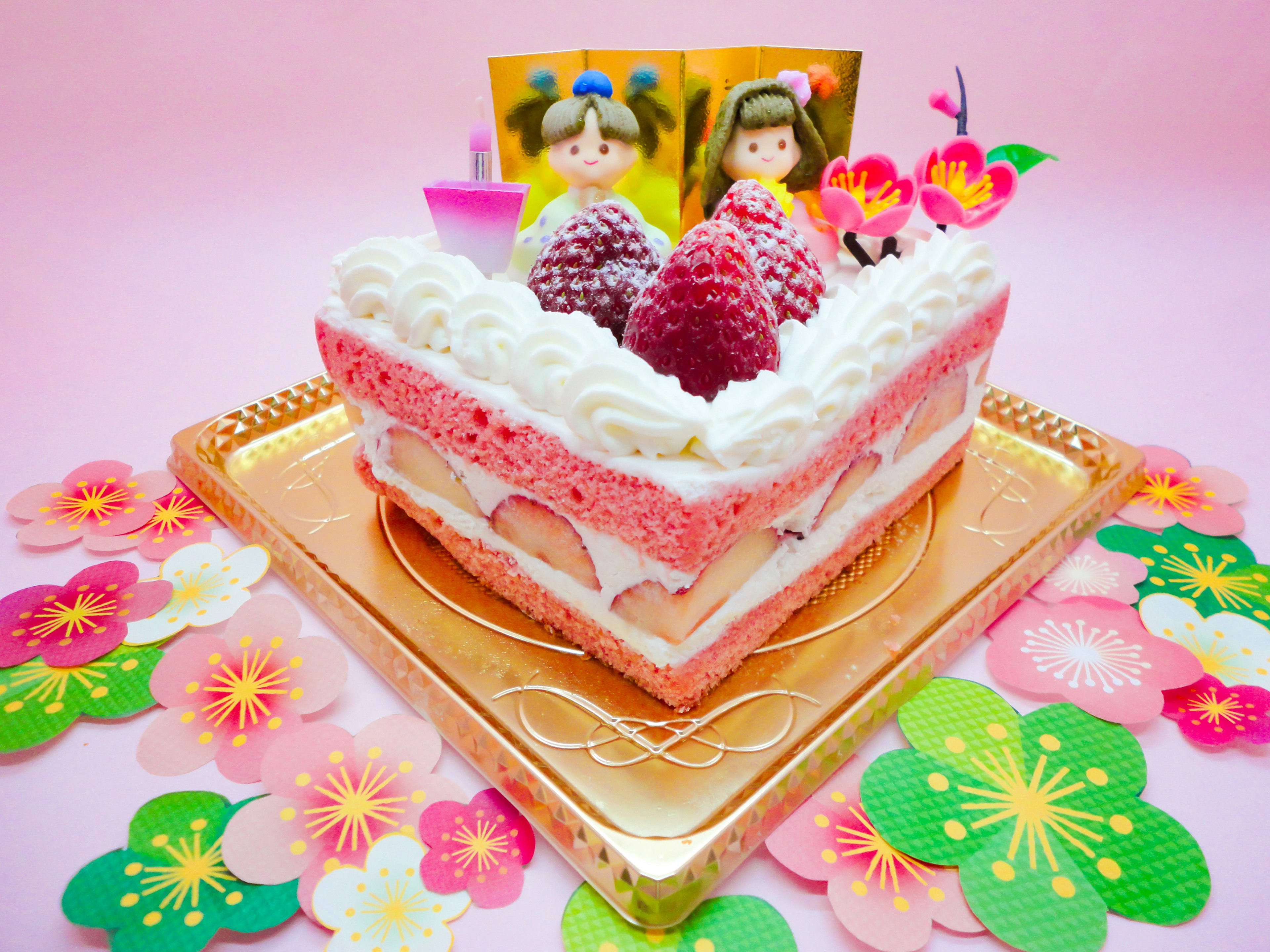 Cute cake for celebrating Doll's Festival with decorations