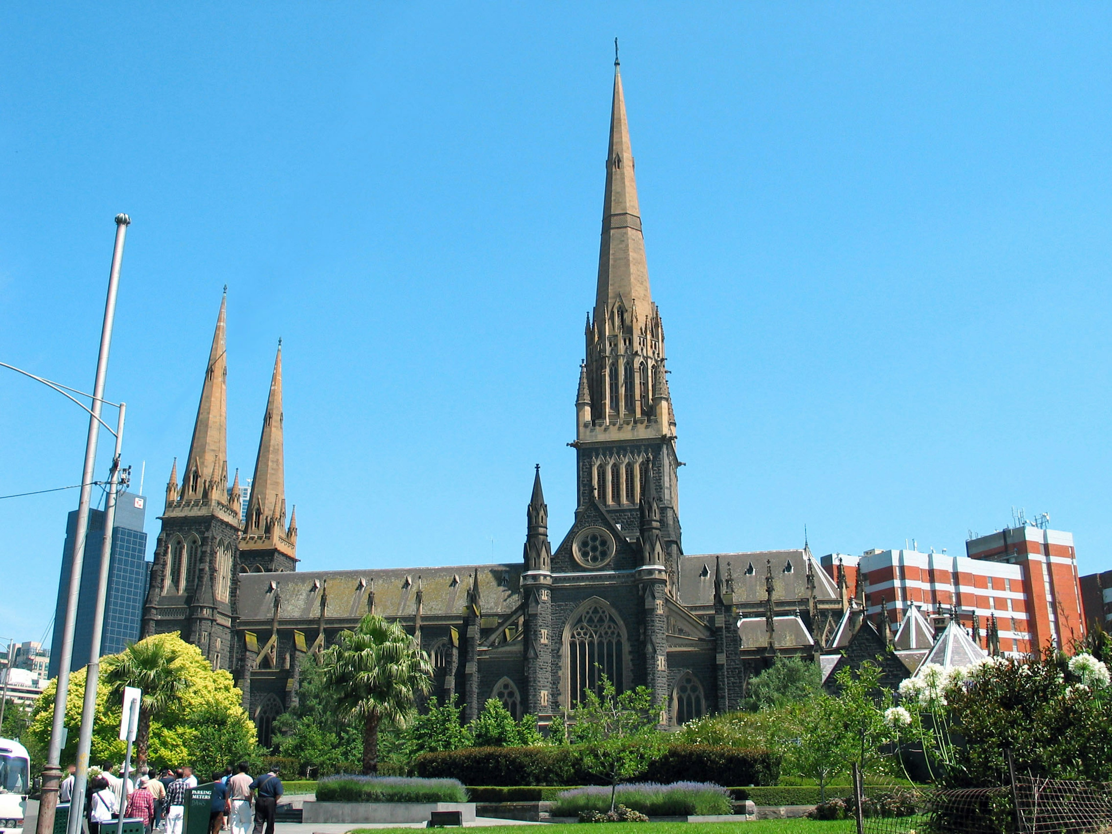 Stunning architecture of St Patrick's Cathedral under a clear blue sky